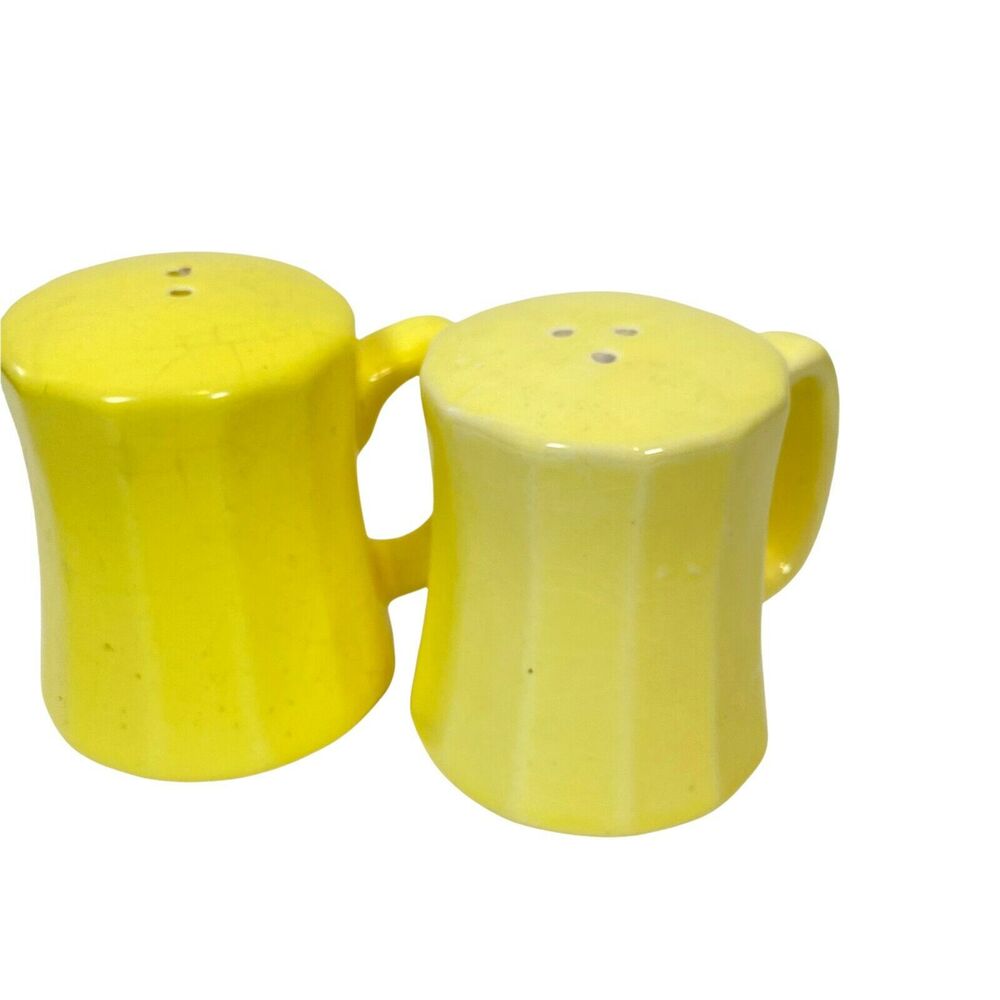 Salt And Pepper Shaker Set Vintage Sunny Yellow Wide Handle Country Kitchen